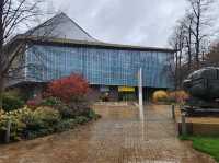 🎓🔬 Explore the Wonders of Science at The Science Museum, London 🌍✨