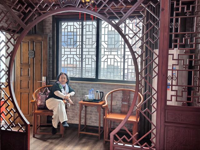 นี่ไม่ใช่เมืองโบราณที่ไหนแต่นี่คือโรงแรมWuzhen Zhi นี่ไม่ใช่เมืองโบราณที่ไหนแต่นี่คือโรงแรมWuzhen Zhi