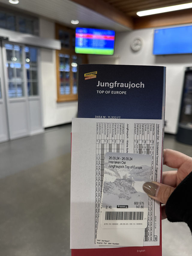 瑞士🇨🇭少女峰 遇暴風雪❄️ 瑞士🇨🇭少女峰 遇暴風雪❄️