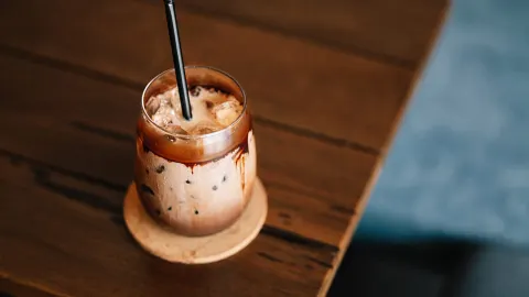 話題をさらった一杯：COMOカフェの忘れられないエビビスク — traveler post in イポー