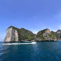 Острова ПхиПхи, Пхи-Пхи- ле, Майя Бэй