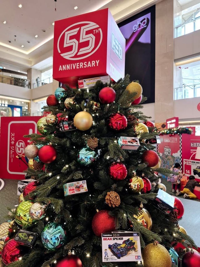 A Festive Symphony in Miniature A Festive Symphony in Miniature