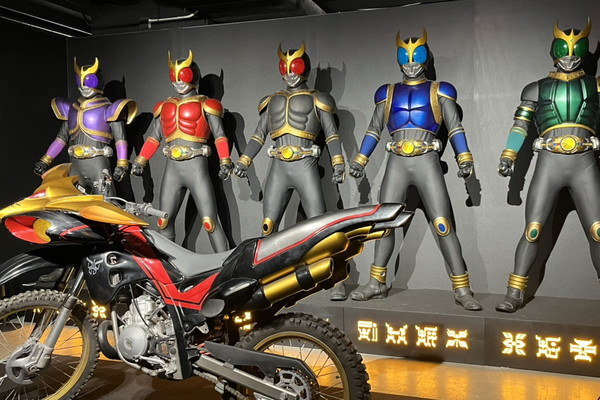 香港限定！全39種セット仮面ライダークウガ25周年記念：超クウガ展 カードダス 日本へ行かなくても見られる！『仮面ライダークウガ 25周年記念：超