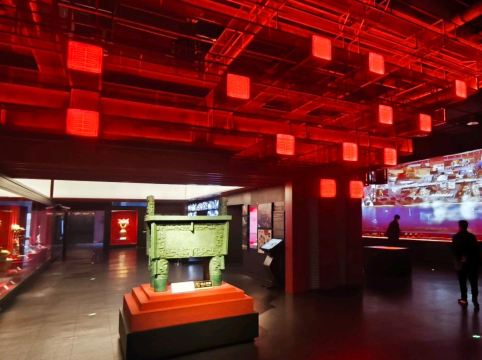 上海万博博物館を見学、まるでタイムマシンに乗って100年にわたる万博