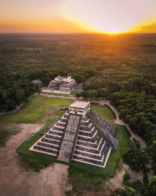CHICHÉN ITZÁ 🇲🇽— THE MYSTERIOUS MAYAN CITY OF MEXICO