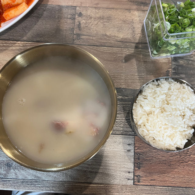 미국에서도 맛보는 신촌 설렁탕! 깍두기 맛집