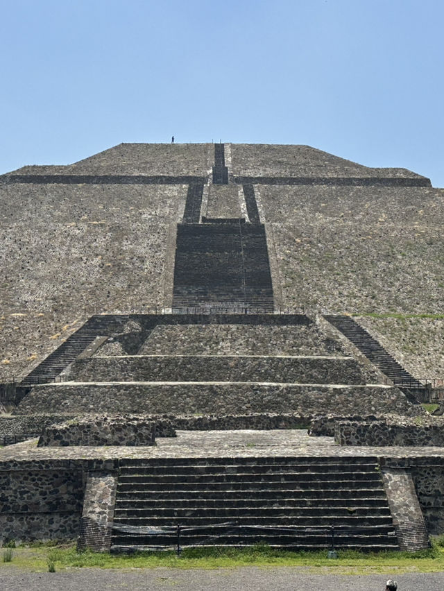 Teotihuacán – Where Gods Walked Among Pyramids