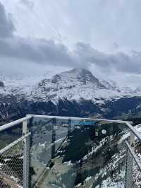【瑞士世一雪景：極美的景色，讓人流連忘返】