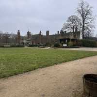 A walk around the hall