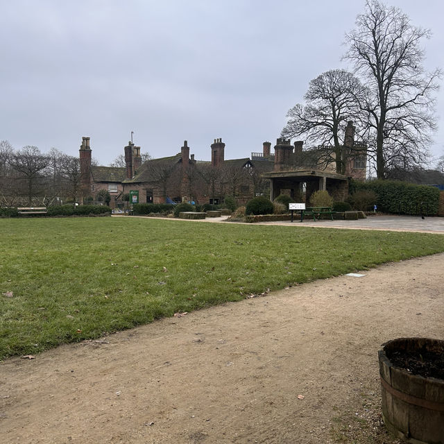 A walk around the hall
