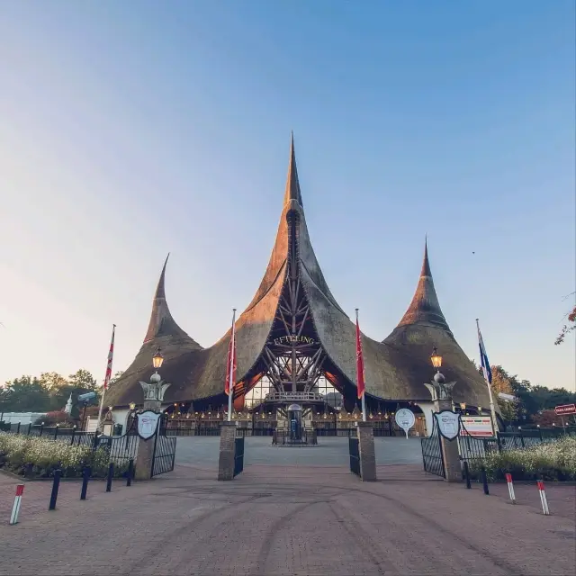 에프텔링 테마파크의 마법을 탐험해보세요, 네덜란드!