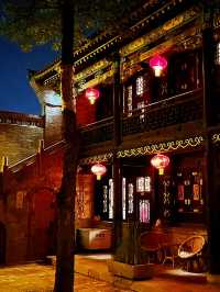 Pingyao After Dark: Lanterns, Neon & a Surprise Gold Fix