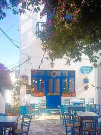🌊 Paros: A Perfect Blend of Cycladic Charm and Vibrant Island Life 🇬🇷✨