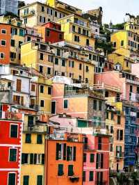 🌊 Riomaggiore: The Colorful Gateway to Cinque Terre 🇮🇹✨