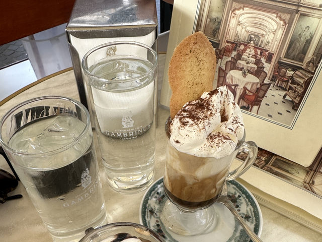 “Golden Mornings & Sweet Traditions at Gambrinus, Naples 🥐☕”