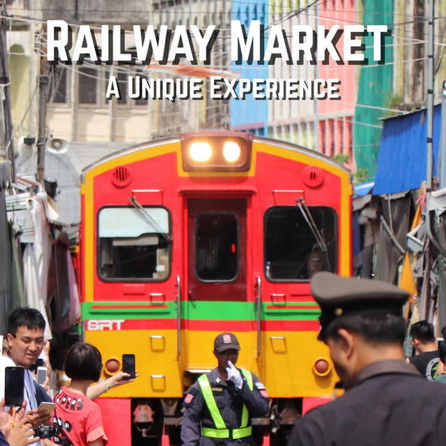 Thailand🇹🇭A Day Trip to Maeklong Railway Market: A Unique Experience! 🚂