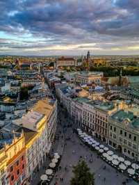 🏰✨ “Historic Heartbeat: Exploring Kraków’s Timeless Charm” 🇵🇱