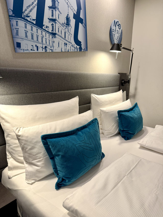 ✨ Stylish Stay in the Heart of Warsaw ✨ Stylish Stay in the Heart of Warsaw