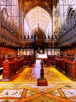 🌸🌿 Springtime in Chester: A Sustainable Journey Through History 🇬🇧  