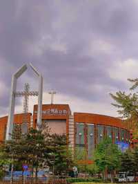 Recommended hotels for a trip to Yeouido Island, Seoul, South Korea.