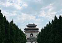 Go to the windy place, Dali in Yunnan.