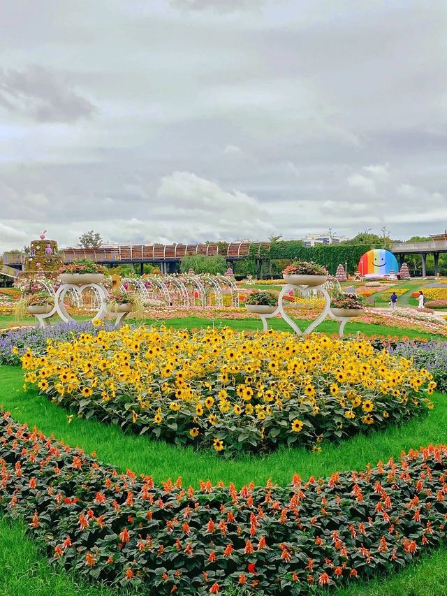 不小心誤入了愛麗絲夢遊仙境的花園