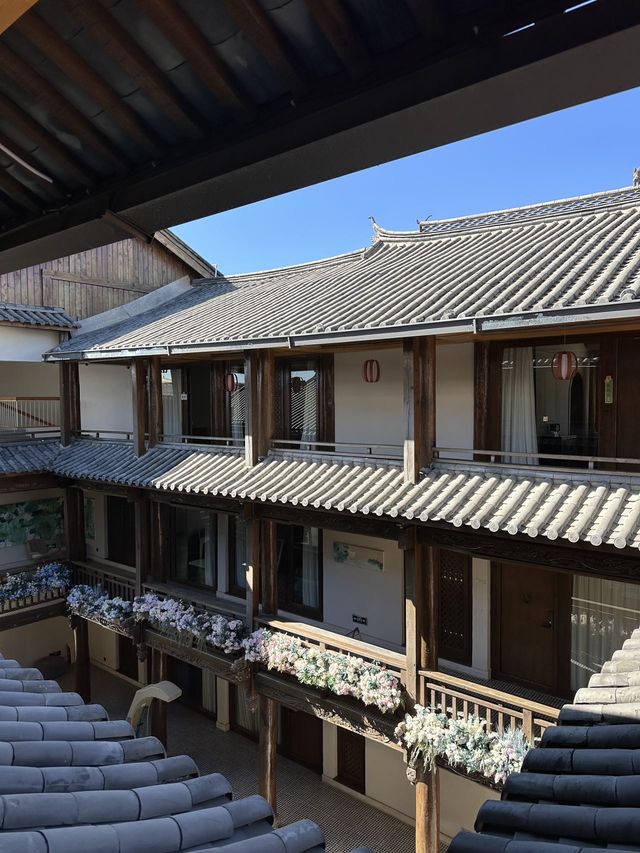 束河古鎮這家能看雪山的民宿！太太太美了！