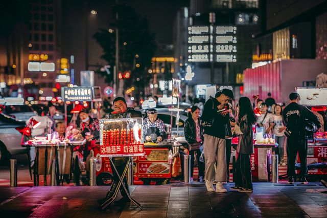長沙深夜的解放西路，也太太太太熱鬧了吧
