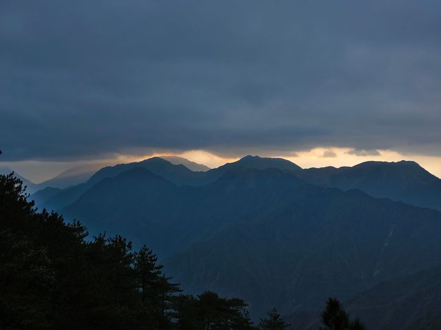 羊獅慕||見山，看山！