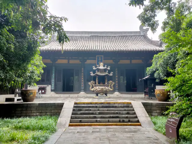 包公園：是以紀念北宋著名清官包拯而建的園林，位於合肥市包河區蕪湖路72號