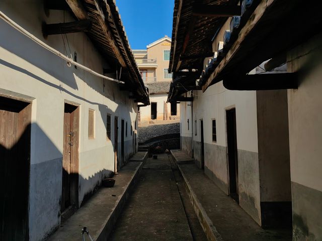 廣東平遠南台村瓊芳圍