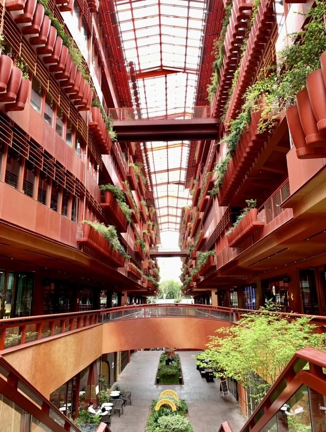 擁有獨特天幕屋頂的恒基·旭輝天地