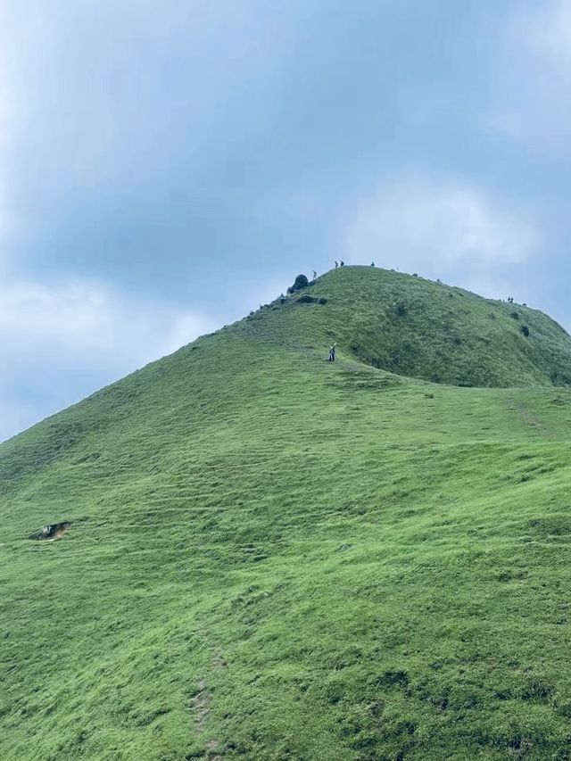 茂名三官山看日出看雲海太值得一去了