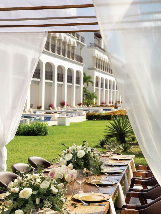 🌴🏨 Playa del Carmen's Luxe Hilton Hideaway 🍹🌊