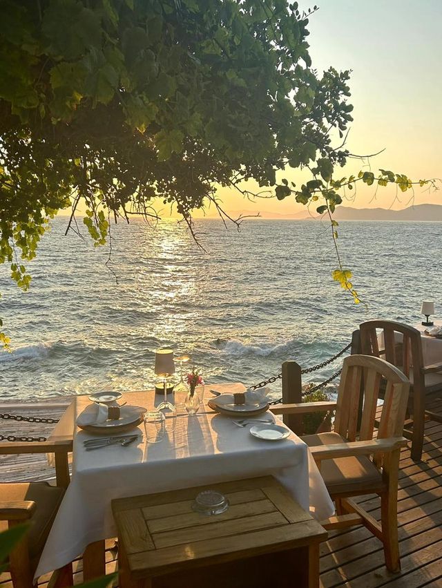 Turkey's Nautical Hotel: A Cliffside Paradise