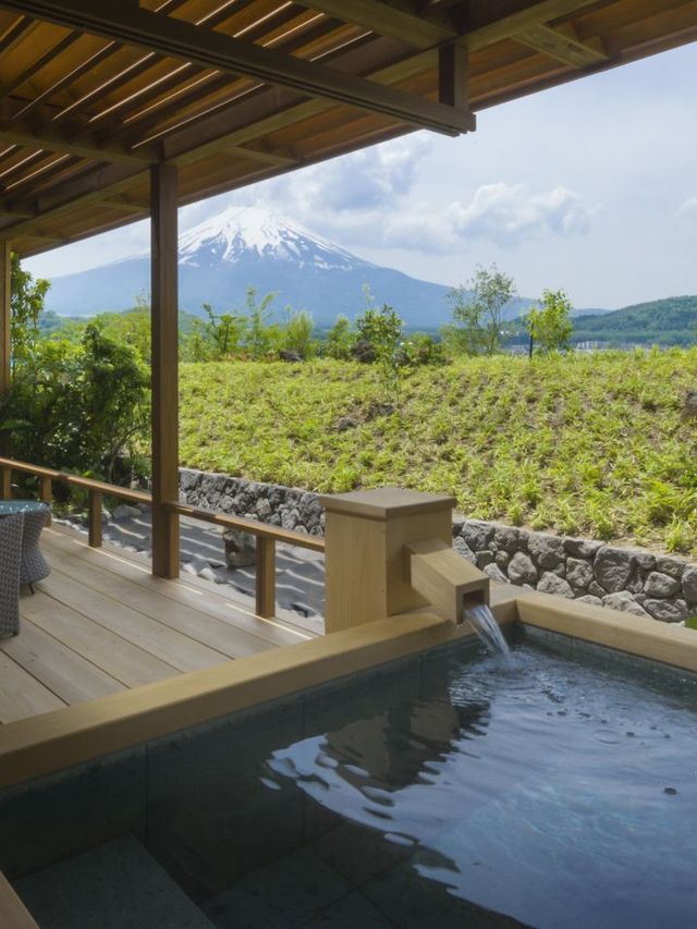 🗻 Mount Fuji Views & Onsen Bliss at Bessho Sasa 🛀✨