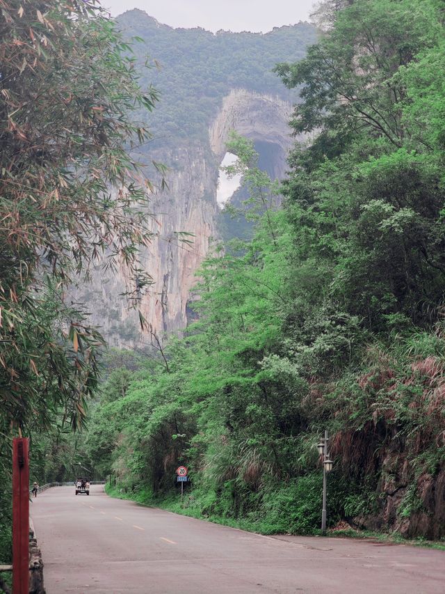 貴州紫雲格凸河：喀斯特地貌的神秘之旅！