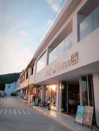 A FEW BUCKS PAID FOR AN IG WORTH BOUTIQUE HOTEL IN NANAO⛱