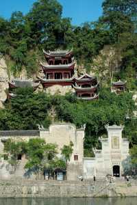 鎮遠|遠觀青龍洞古建築群。