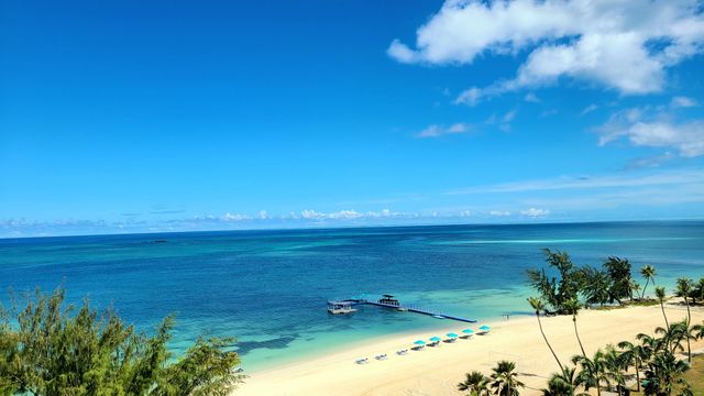 這座免簽直飛的海島，人少景美不輸馬代！。