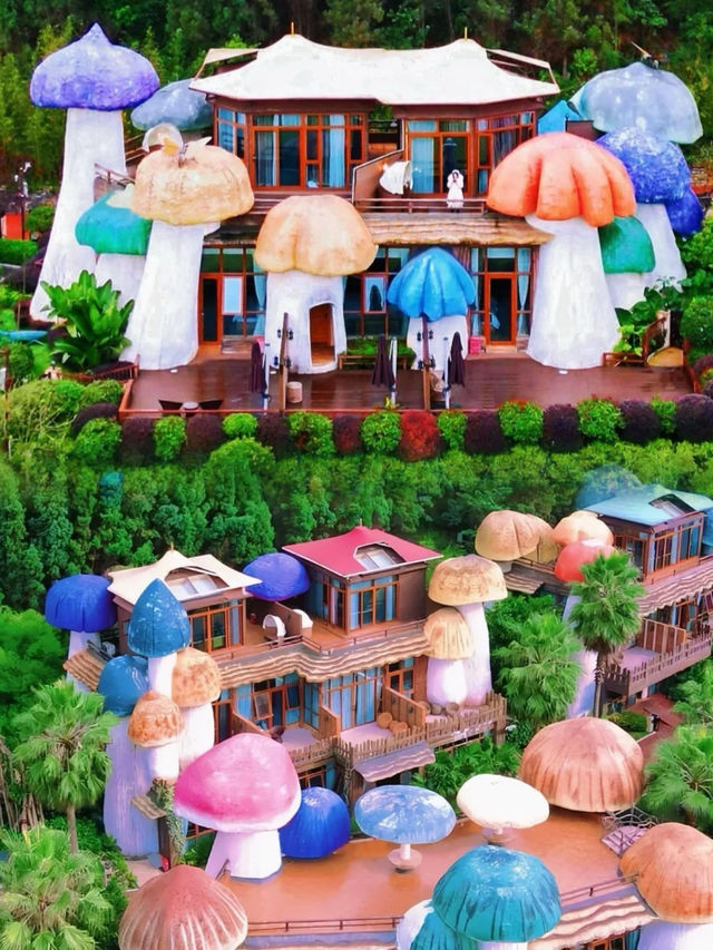 太夢幻了！我竟然帶娃住進了巨型磨菇村