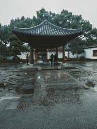 西湖邊上 皇家寺院