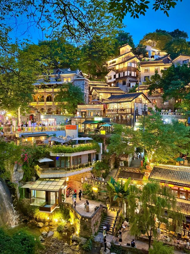 人生建議，影完呢個打卡位先好離開重慶