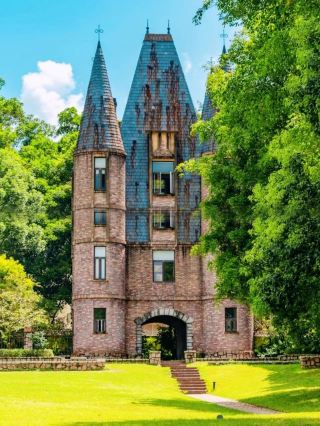 Guangzhou Castle Adventure: A Fantasy Journey Without Leaving the Country!