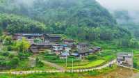 住喺雲端吊腳樓