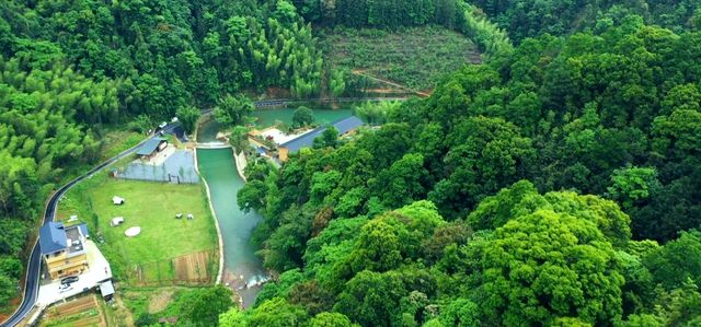 邂逅忘憂谷緣溪民宿，擁抱山野間嘅詩意生活