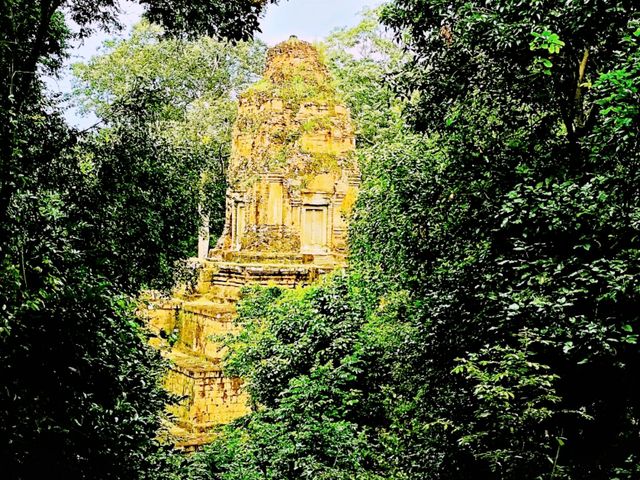 The Pyramid Temples of Cambodia: Stairways to the Divine
