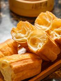 Shanghai Foodies: 7 Legendary Eats You’ll Regret Leaving Without Trying! 🥟🦀🔥