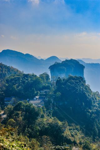 From "Cliff Island" to "Mountain and Water Countryside"