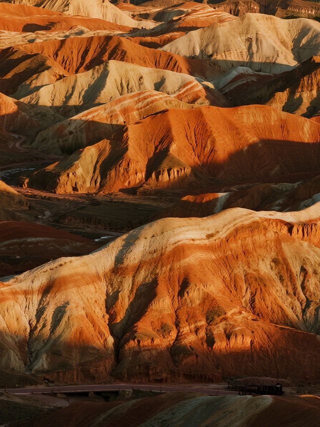 蘭州水墨丹霞親子遊|人少景美雙路線攻略 蘭州水墨丹霞親子遊|人少景美雙路線攻略